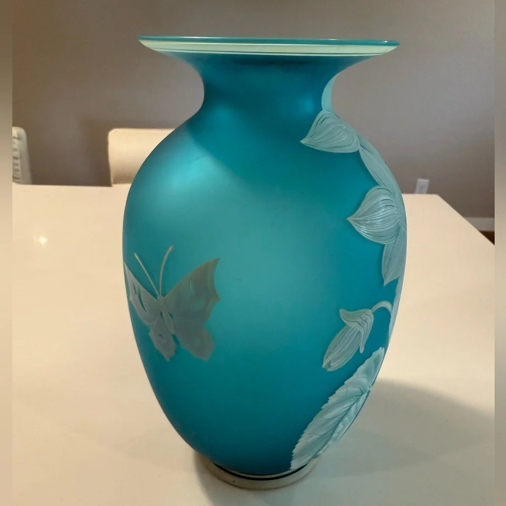 Vtg Fenton Vase Azure Blue Hand Blown Satin Finish Cincinnati‎ Gallery Original